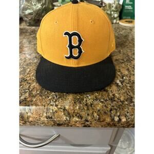NWOT Throwback Black and Orange Fitted Boston Red Sox Cap Size 7